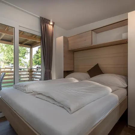 Europarcs & Mobilehomes De Luxe *