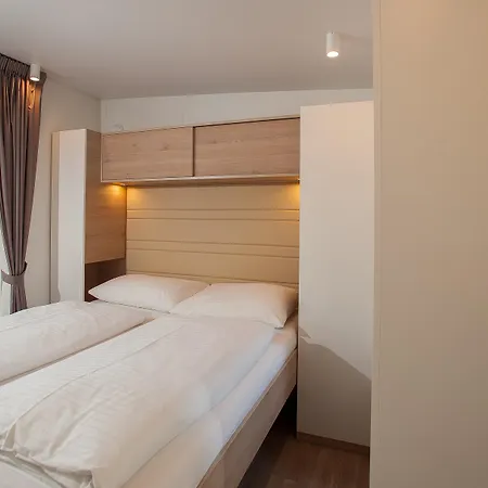 Апартаменты Europarcs & Mobilehomes De Luxe Оберфеллах