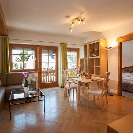 Europarcs & Mobilehomes De Luxe