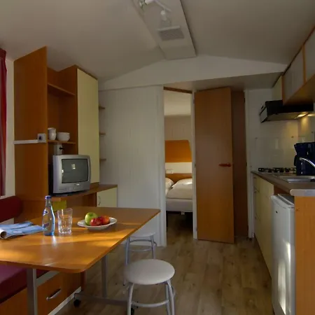 Europarcs & Mobilehomes De Luxe Апартаменты