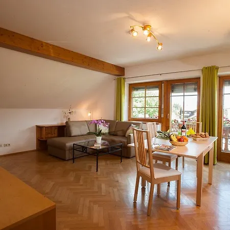 Europarcs & Mobilehomes De Luxe Оберфеллах