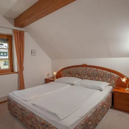 Europarcs & Mobilehomes De Luxe *