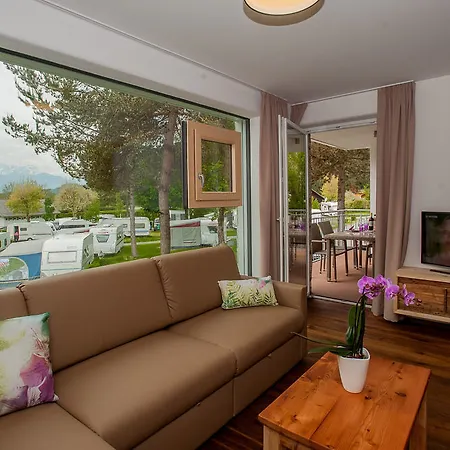 Europarcs & Mobilehomes De Luxe *
