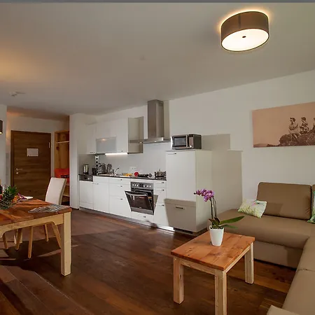 Europarcs & Mobilehomes De Luxe